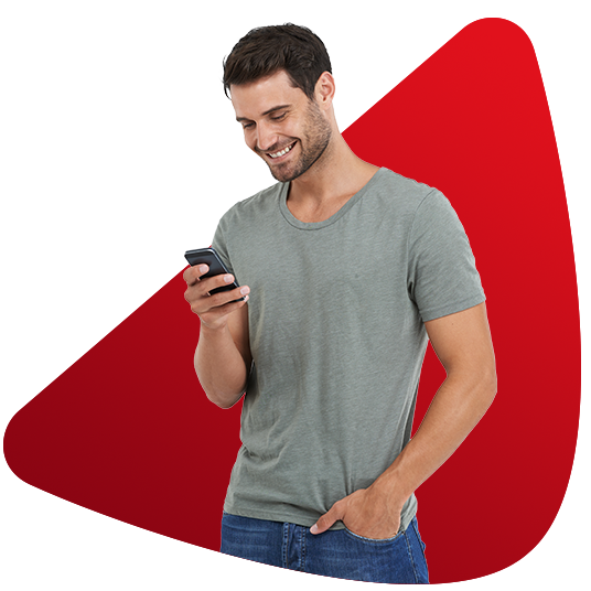 hombre con celular