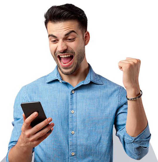Hombre feliz con celular